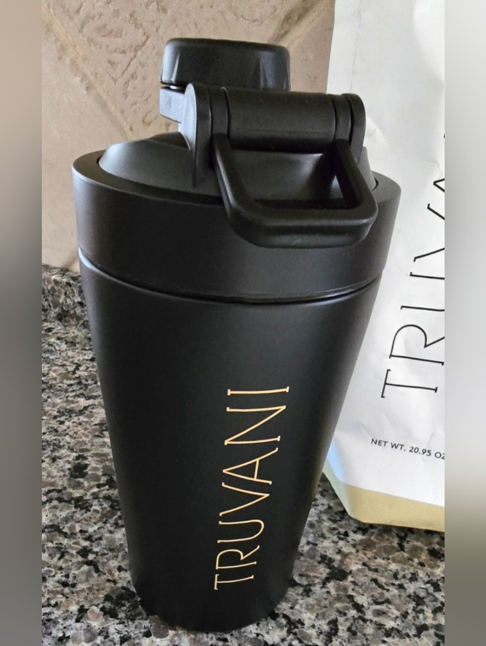 NWT TRUVANI Pink Metallic Frother & Black Shaker Bottle